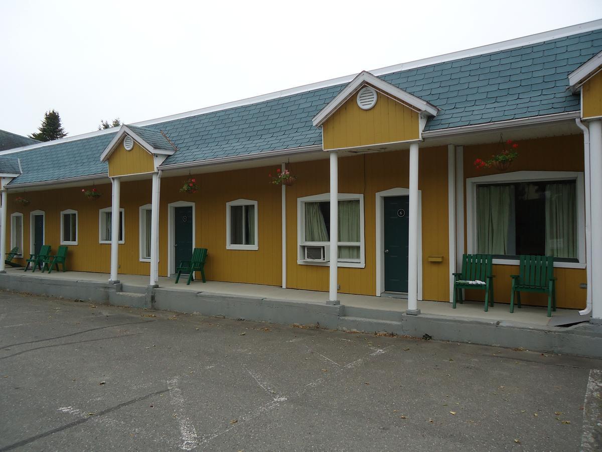 Motel Cote Ривьер-дю-Лу Экстерьер фото