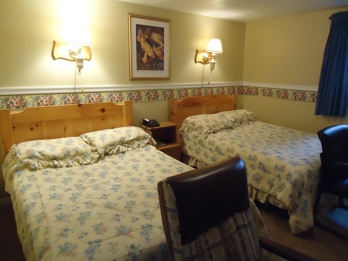 Motel Cote Ривьер-дю-Лу Экстерьер фото