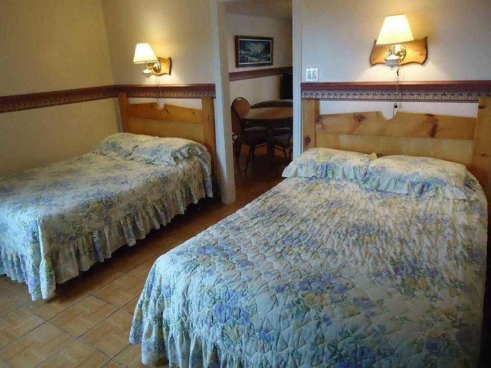 Motel Cote Ривьер-дю-Лу Экстерьер фото
